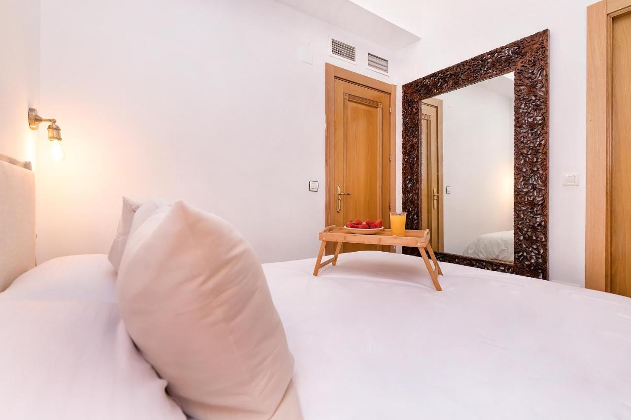Apartamento Bhost- Especeria Historic Center Málaga Exterior foto
